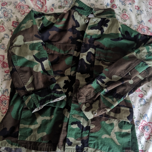 Camo "Boyfriend" Shacket M - Picture 12 of 12